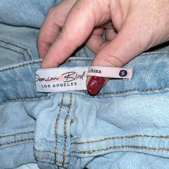 Denim Blvd Los Angeles size 5 Light Blue Jeans Destroyed Distressed Grunge - Picture 8 of 9